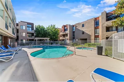 7826 Topanga Canyon Blvd #308, Canoga Park, CA 91304 - Photo 25