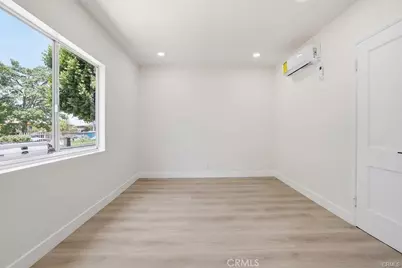 10332 Cayuga Avenue, Pacoima, CA 91331 - Photo 11