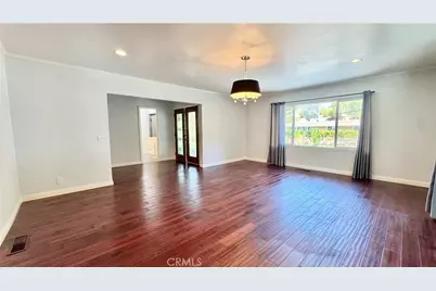 22921 Cass Avenue, Woodland Hills, CA 91364 - Photo 21