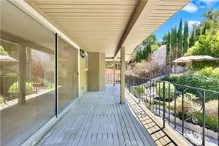 22921 Cass Ave, Woodland Hills, CA 91364 - Photo 23
