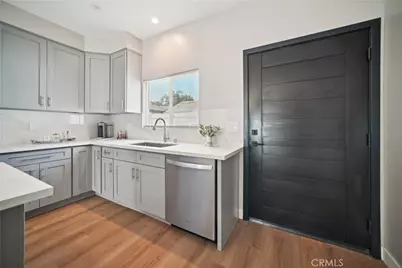 8434 Oakdale Avenue, Winnetka, CA 91306 - Photo 37