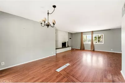 23347 Collins Street, Woodland Hills, CA 91367 - Photo 7