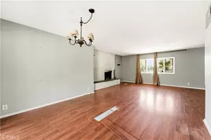 23347 Collins St, Woodland Hills, CA 91367 - Photo 7