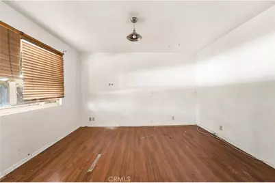 23347 Collins Street, Woodland Hills, CA 91367 - Photo 27