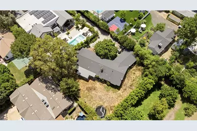 23347 Collins Street, Woodland Hills, CA 91367 - Photo 29