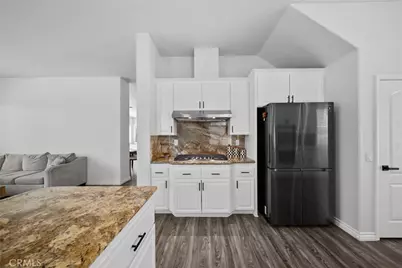 28251 Infinity, Saugus, CA 91390 - Photo 17