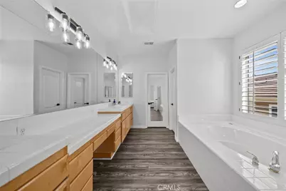 28251 Infinity, Saugus, CA 91390 - Photo 35