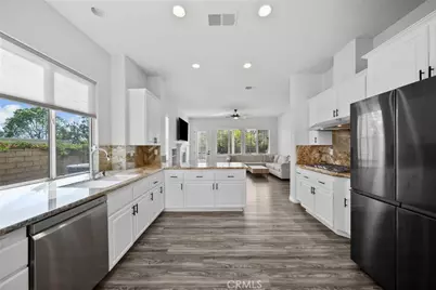 28251 Infinity, Saugus, CA 91390 - Photo 21