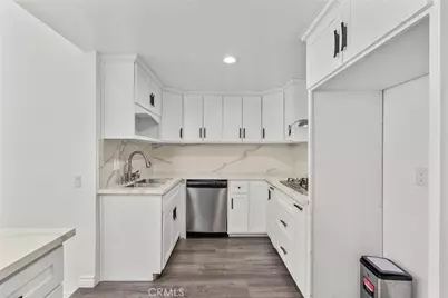 44256 Sancroft Avenue, Lancaster, CA 93535 - Photo 11