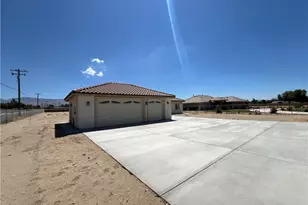 10658 E Ave R 10, Littlerock, CA 93543 - Photo 3