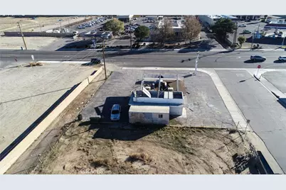 44431 Division Street, Lancaster, CA 93535 - Photo 3