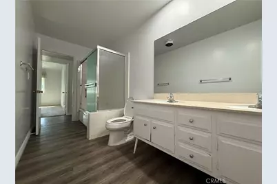 5840 Valerie, Woodland Hills, CA 91367 - Photo 27