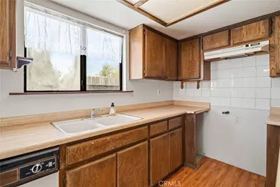 42534 Beaverbrook, Lake Hughes, CA 93532 - Photo 11