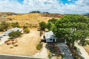 42534 Beaverbrook, Lake Hughes, CA 93532 - Photo 29