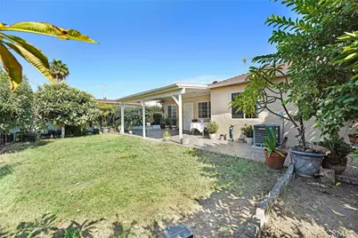 19406 Enadia Way, Reseda, CA 91335 - Photo 13