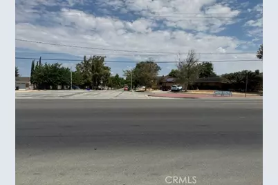 1610 W Ave L, Lancaster, CA 93543 - Photo 3