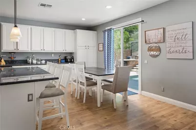 21825 Carol Court, Saugus, CA 91390 - Photo 17