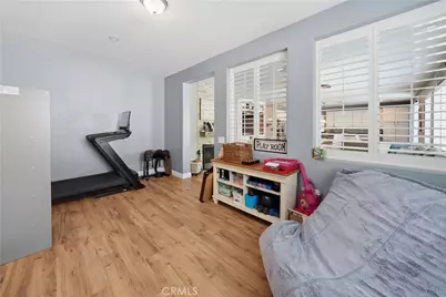 21825 Carol Court, Saugus, CA 91390 - Photo 23