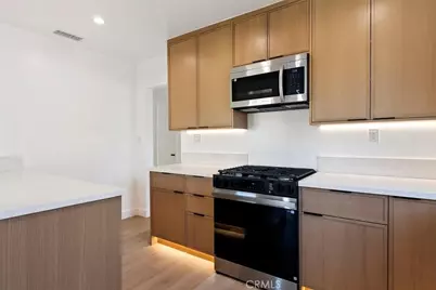 20701 Schoolcraft, Winnetka, CA 91306 - Photo 13