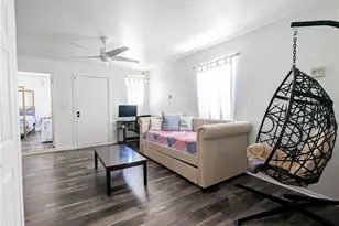 3208 W 74th St, Park Hills Heights, CA 90043 - Photo 21