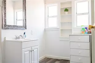 3208 W 74th St, Park Hills Heights, CA 90043 - Photo 27