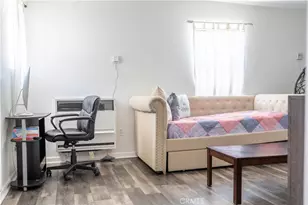3208 W 74th St, Park Hills Heights, CA 90043 - Photo 19