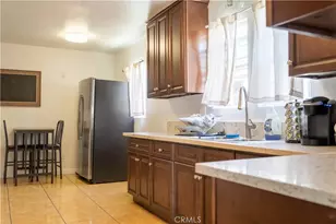 3208 W 74th St, Park Hills Heights, CA 90043 - Photo 17