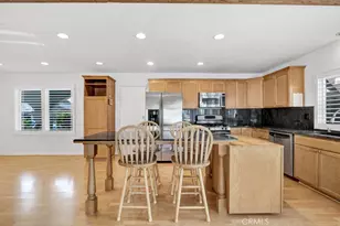 2048 Shelby Ln, Simi Valley, CA 93065 - Photo 11