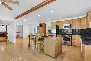 2048 Shelby Ln, Simi Valley, CA 93065 - Photo 5
