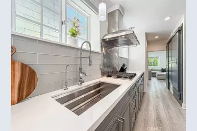 21047 Dumetz Road, Woodland Hills, CA 91364 - Photo 19