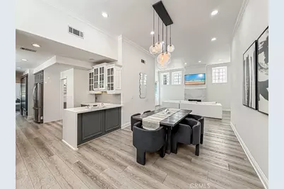 21047 Dumetz Road, Woodland Hills, CA 91364 - Photo 15