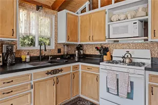 29199 Lake Brook, Cedar Glen, CA 92321 - Photo 15