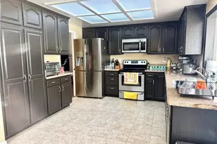 25453 Via Novia, Valencia, CA 91355 - Photo 11