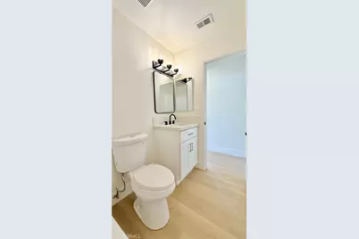 28196 Robin, Saugus, CA 91350 - Photo 11