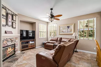 39361 Chantilly Ln, Palmdale, CA 93551 - Photo 15