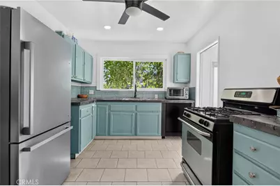 8210 White Oak Avenue, Northridge, CA 91325 - Photo 9