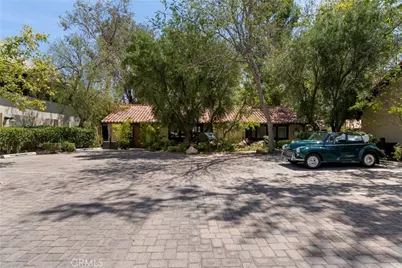 23501 Park Sorrento #213, Calabasas, CA 91302 - Photo 1