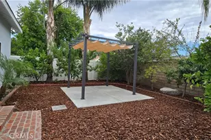 24943 Chestnut, Newhall, CA 91321 - Photo 35