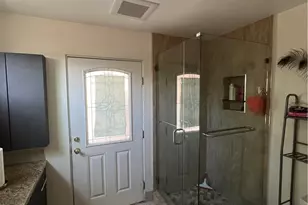 9855 McBroom St, Shadow Hills, CA 91040 - Photo 15