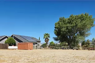 50008 Three Points, Lancaster, CA 93536 - Photo 25