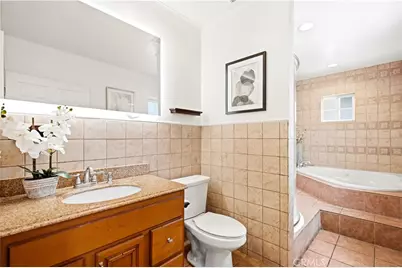 11840 Gilmore, Los Angeles, CA 91606 - Photo 19