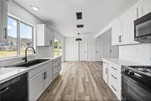 40054 Ridgemist St, Palmdale, CA 93591 - Photo 9