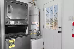 13902 S Zamora, Compton, CA 90222 - Photo 9