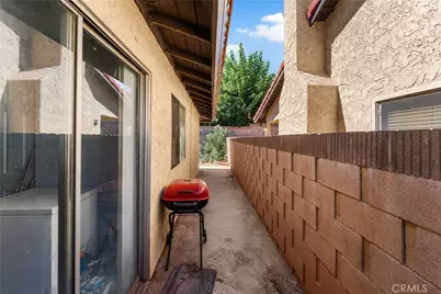 1152 E Avenue J12, Lancaster, CA 93535 - Photo 11