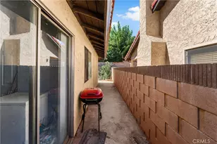 1152 E Ave J-12, Lancaster, CA 93535 - Photo 11