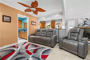 10739 Helendale, Tujunga, CA 91042 - Photo 5