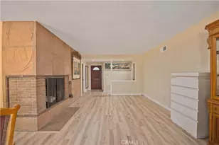 19541 Victory Blvd, Reseda, CA 91335 - Photo 3