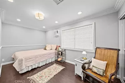 27576 Artine, Saugus, CA 91350 - Photo 31