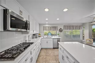 27576 Artine, Saugus, CA 91350 - Photo 13