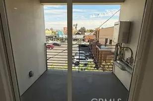 222 N Manhattan, Los Angeles, CA 90004 - Photo 25